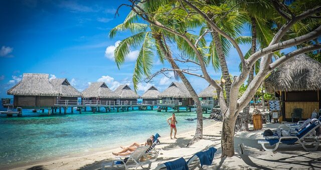 resorts in Tahiti