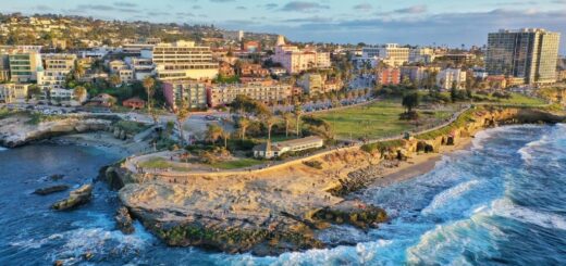 best places to travel in march in usa