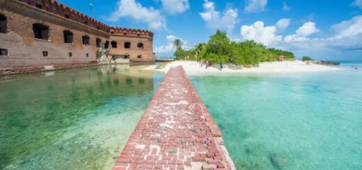 best places to travel in march in usa